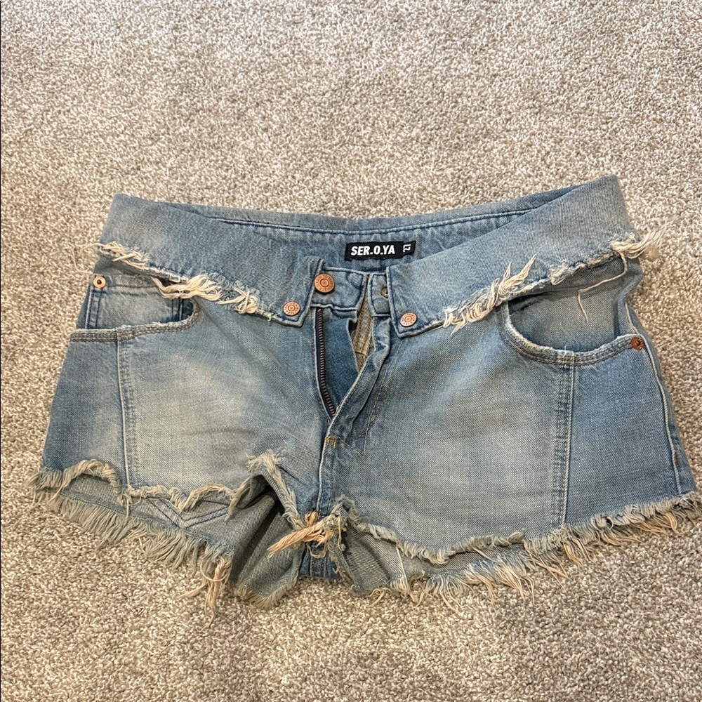 SER.O.YA Distressed Jean Shorts - Light Blue size 27